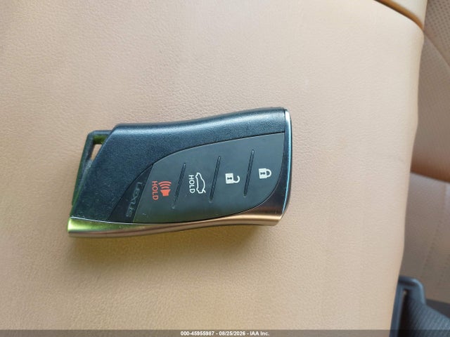 45955987 :رقم المزاد ، 58AFA1C11MU003056 vin ، 2021 Lexus Es 300h Ultra Luxury مزاد بيع