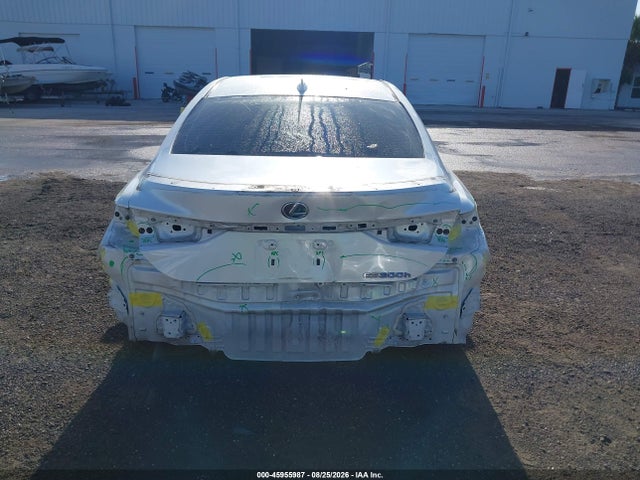 45955987 :رقم المزاد ، 58AFA1C11MU003056 vin ، 2021 Lexus Es 300h Ultra Luxury مزاد بيع