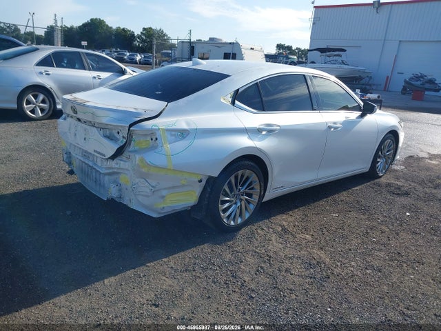 45955987 :رقم المزاد ، 58AFA1C11MU003056 vin ، 2021 Lexus Es 300h Ultra Luxury مزاد بيع