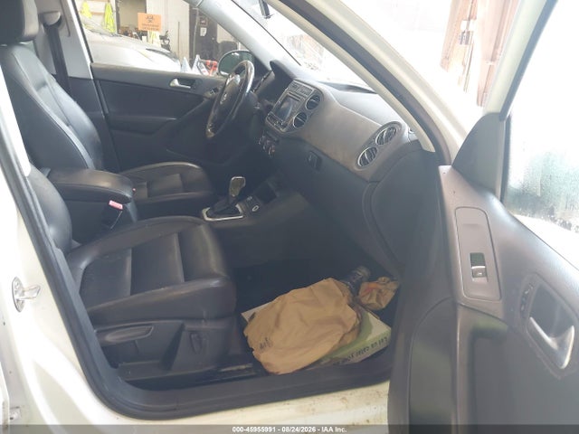 45955991 :رقم المزاد ، WVGBV7AX1GW561471 vin ، 2016 Volkswagen Tiguan Se مزاد بيع