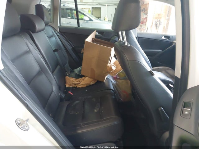 45955991 :رقم المزاد ، WVGBV7AX1GW561471 vin ، 2016 Volkswagen Tiguan Se مزاد بيع