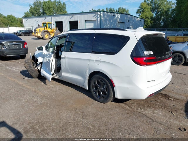 Продаж на аукціоні авто 2021 Chrysler Pacifica Hybrid Touring L, vin: 2C4RC1L77MR575382, номер лоту: 45956005