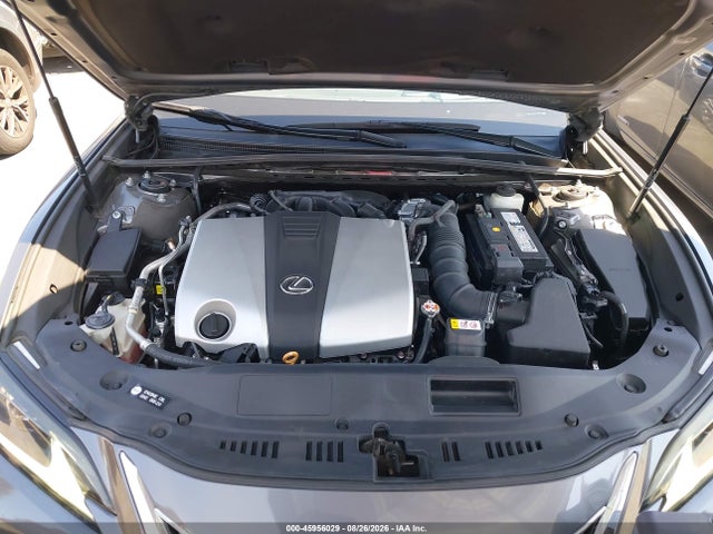 45956029 :رقم المزاد ، 58ABZ1B10KU033736 vin ، 2019 Lexus Es 350 Luxury مزاد بيع