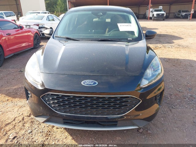 Продажа на аукционе авто 2022 Ford Escape Se, vin: 1FMCU0G65NUA45748, номер лота: 45956032