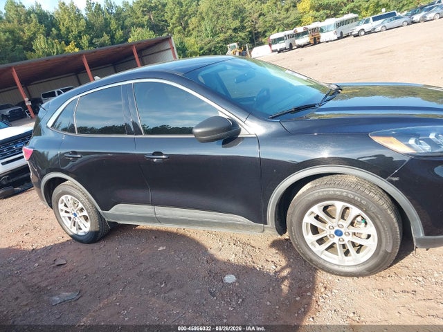 Продажа на аукционе авто 2022 Ford Escape Se, vin: 1FMCU0G65NUA45748, номер лота: 45956032