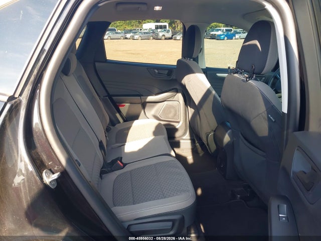 Продажа на аукционе авто 2022 Ford Escape Se, vin: 1FMCU0G65NUA45748, номер лота: 45956032