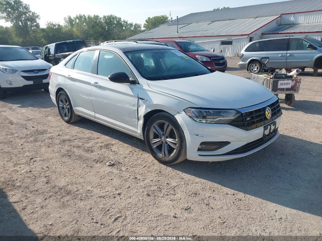 Продажа на аукционе авто 2019 Volkswagen Jetta 1.4t R-line/1.4t S/1.4t Se, vin: 3VWC57BUXKM136785, номер лота: 45956106