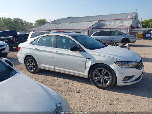Продажа на аукционе авто 2019 Volkswagen Jetta 1.4t R-line/1.4t S/1.4t Se, vin: 3VWC57BUXKM136785, номер лота: 45956106