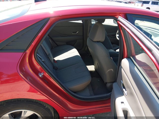 45956108 :رقم المزاد ، 5NPLL4AG1NH073136 vin ، 2022 Hyundai Elantra Se مزاد بيع