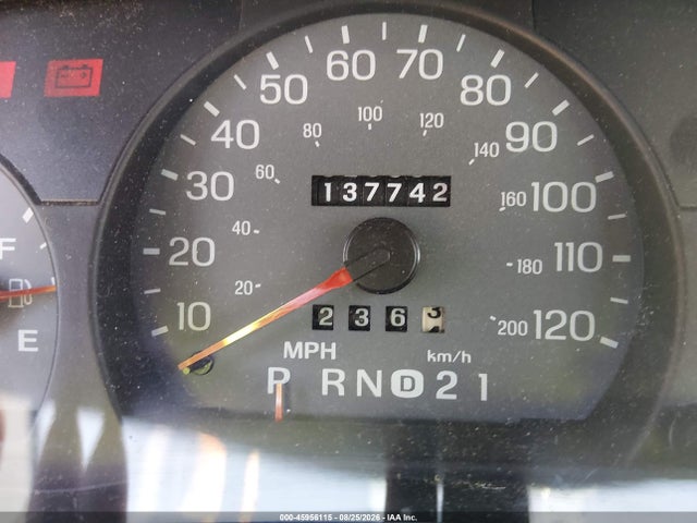 2001 Mercury Grand Marquis Gs მანქანა იყიდება აუქციონზე, vin: 2MEFM74WX1X641969, აუქციონის ნომერი: 45956115