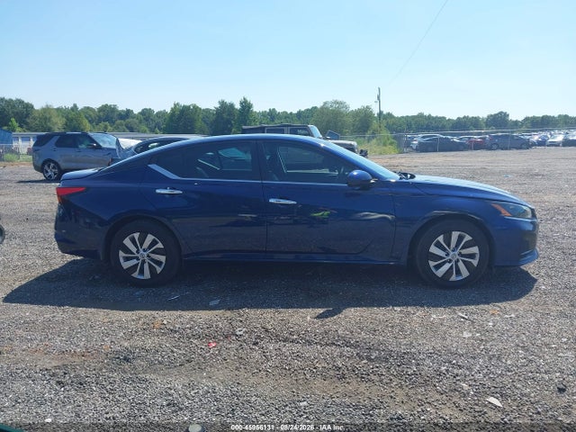 Продажа на аукционе авто 2023 Nissan Altima S Fwd, vin: 1N4BL4BV7PN400558, номер лота: 45956131