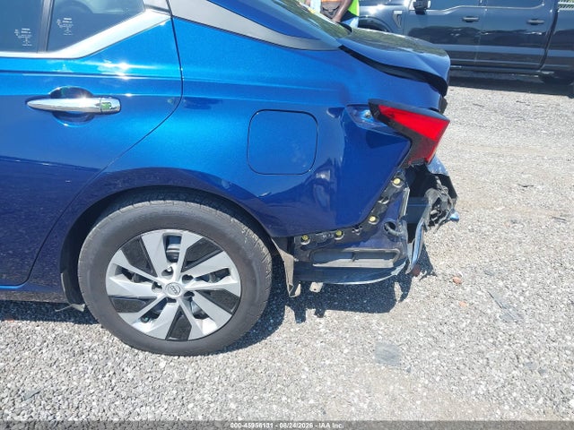 Продажа на аукционе авто 2023 Nissan Altima S Fwd, vin: 1N4BL4BV7PN400558, номер лота: 45956131