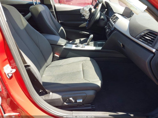 45956185 :رقم المزاد ، WBA8E5G34HNU44981 vin ، 2017 Bmw 320i Xdrive مزاد بيع
