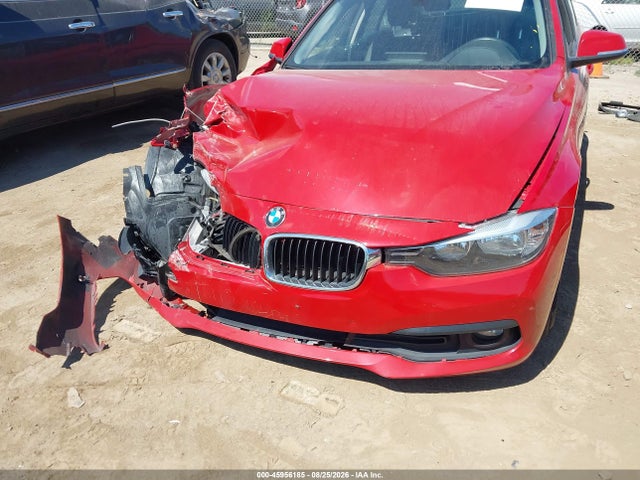 45956185 :رقم المزاد ، WBA8E5G34HNU44981 vin ، 2017 Bmw 320i Xdrive مزاد بيع
