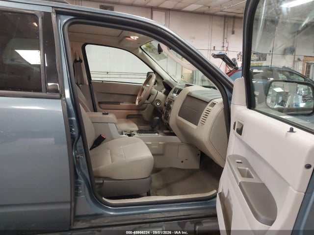 45956224 :رقم المزاد ، 1FMCU9DGXAKB54570 vin ، 2010 Ford Escape Xlt مزاد بيع