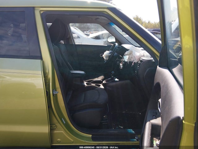 45956245 :رقم المزاد ، KNDJP3A54F7794111 vin ، 2015 Kia Soul + مزاد بيع
