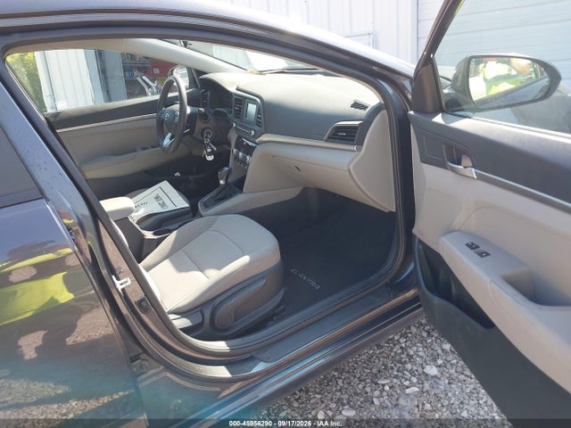 Продажа на аукционе авто 2020 Hyundai Elantra Se, vin: 5NPD74LF5LH603179, номер лота: 45956290