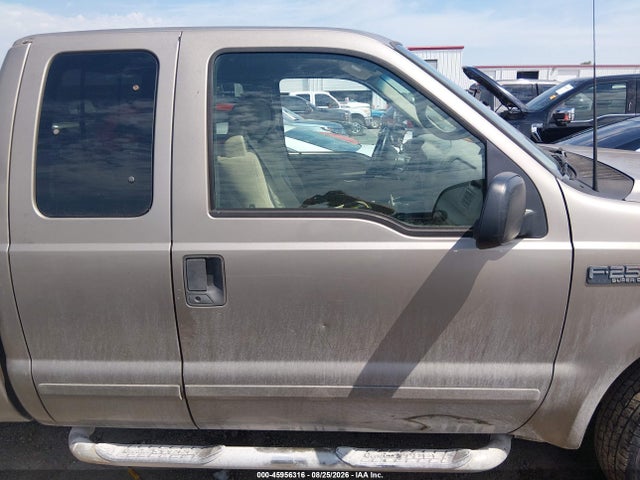 45956316 :رقم المزاد ، 1FTNX20S22EA70071 vin ، 2002 Ford F-250 Lariat/xl/xlt مزاد بيع