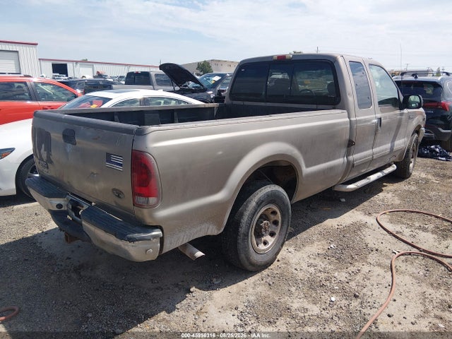 45956316 :رقم المزاد ، 1FTNX20S22EA70071 vin ، 2002 Ford F-250 Lariat/xl/xlt مزاد بيع