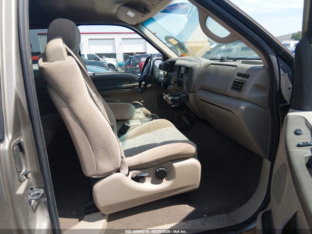 45956316 :رقم المزاد ، 1FTNX20S22EA70071 vin ، 2002 Ford F-250 Lariat/xl/xlt مزاد بيع