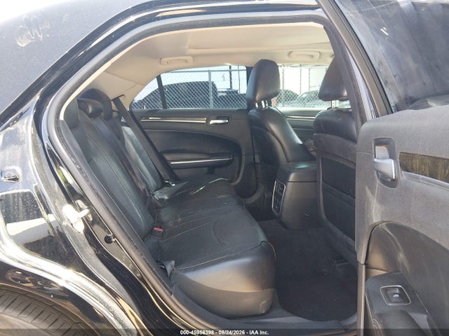 45956398 :رقم المزاد ، 2C3CCAEG1FH876830 vin ، 2015 Chrysler 300c مزاد بيع