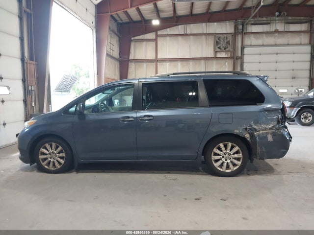 2013 Toyota Sienna Xle 7 Passenger მანქანა იყიდება აუქციონზე, vin: 5TDDK3DC0DS056248, აუქციონის ნომერი: 45956399