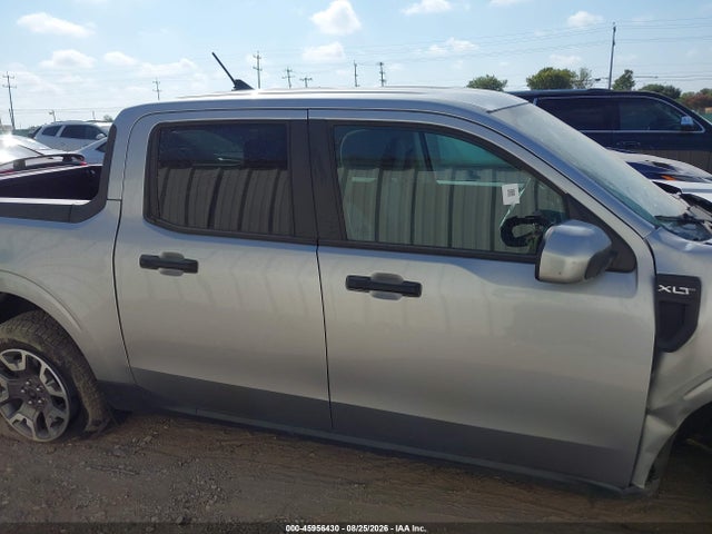 Auction sale of the 2022 Ford Maverick Xlt, vin: 3FTTW8F96NRA05632, lot number: 45956430