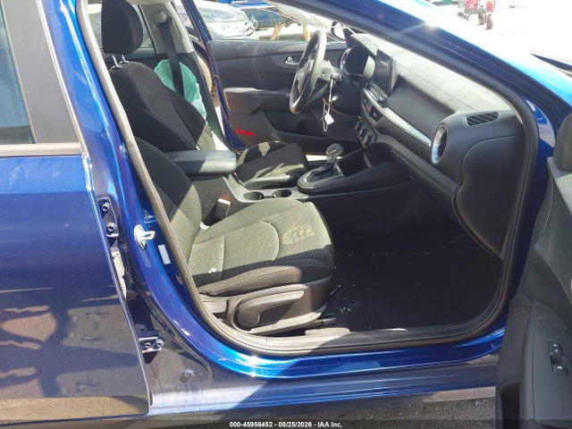 Продажа на аукционе авто 2021 Kia Forte Lxs, vin: 3KPF24AD8ME289963, номер лота: 45956452