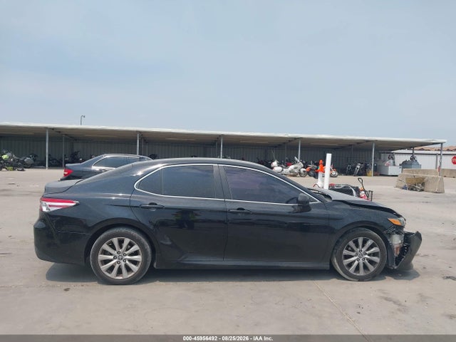 Продажа на аукционе авто 2020 Toyota Camry Le, vin: 4T1C11AKXLU918573, номер лота: 45956492