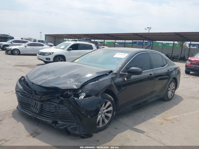 Продажа на аукционе авто 2020 Toyota Camry Le, vin: 4T1C11AKXLU918573, номер лота: 45956492