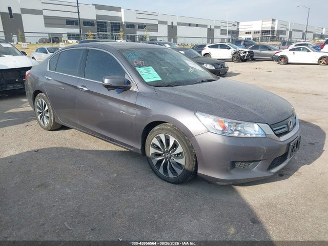 2015 Honda Accord Hybrid Touring მანქანა იყიდება აუქციონზე, vin: 1HGCR6F74FA001585, აუქციონის ნომერი: 45956564