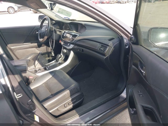 Продажа на аукционе авто 2015 Honda Accord Hybrid Touring, vin: 1HGCR6F74FA001585, номер лота: 45956564