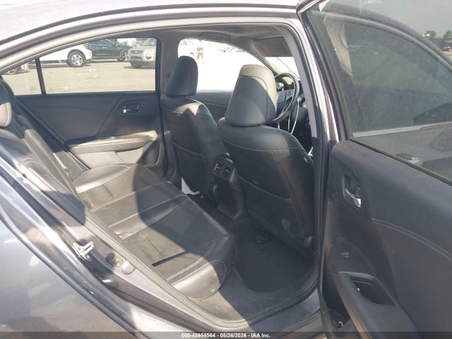 Продажа на аукционе авто 2015 Honda Accord Hybrid Touring, vin: 1HGCR6F74FA001585, номер лота: 45956564