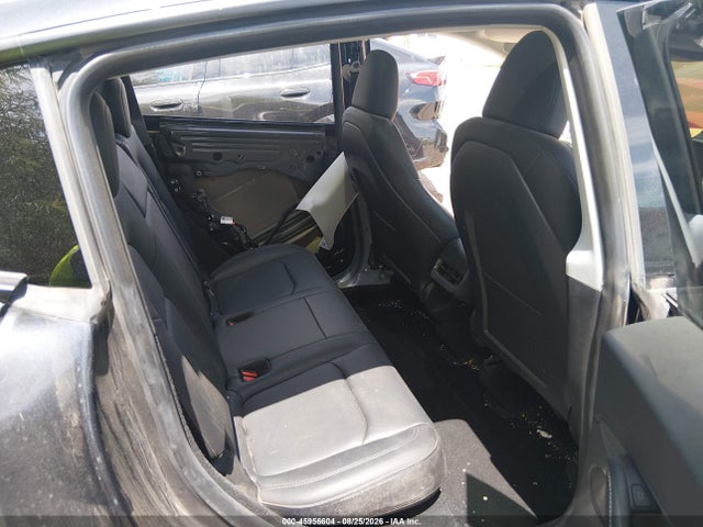 Продаж на аукціоні авто 2024 Tesla Model Y Long Range Dual Motor All-wheel Drive, vin: 7SAYGDEE8RF994344, номер лоту: 45956604