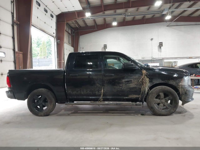 45956610 :رقم المزاد ، 3C6RR7KT1JG123310 vin ، 2018 Ram 1500 Express  4x4 5'7 Box مزاد بيع