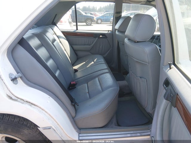 45956617 :رقم المزاد ، WDBEA32E6SC199701 vin ، 1995 Mercedes-benz E 320 Base/320 Special مزاد بيع