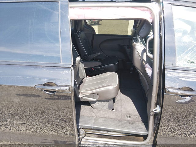 Chrysler Pacifica 2027 2C4RC1GG6VR553563 Image 8