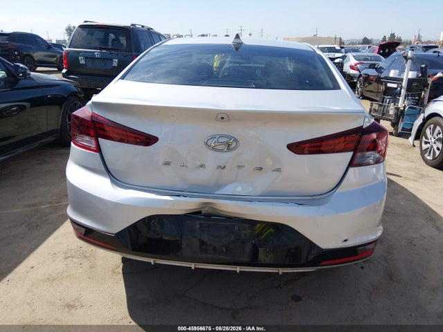 Hyundai ELANTRA SEL 2019 5NPD84LF4KH478316 Image 16
