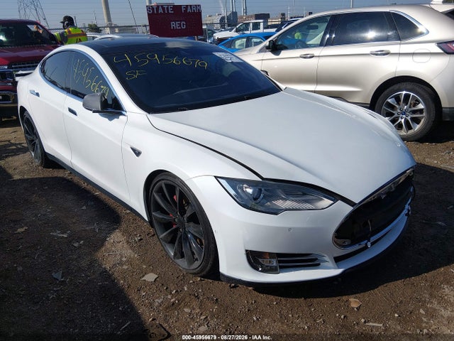 45956679 :رقم المزاد ، 5YJSA1E42FF115619 vin ، 2015 Tesla Model S 85d/p85d مزاد بيع