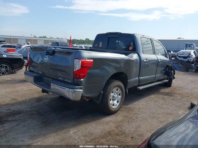 45956683 :رقم المزاد ، 1N6AA1F37JN501588 vin ، 2018 Nissan Titan Xd Sv Gas مزاد بيع