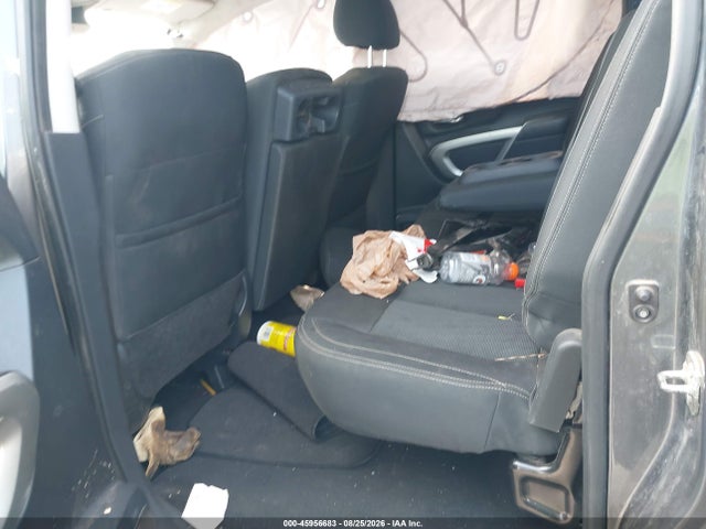 45956683 :رقم المزاد ، 1N6AA1F37JN501588 vin ، 2018 Nissan Titan Xd Sv Gas مزاد بيع