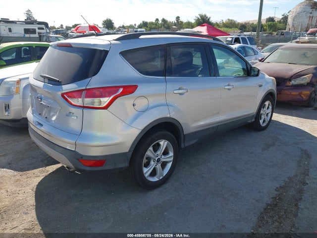 1FMCU0G92FUC43764 Ford ESCAPE SE