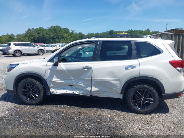 Subaru Forester Touring 2019 JF2SKAWC5KH557602 Image 15