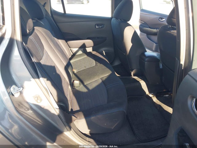 Nissan LEAF SV 2018 1N4AZ1CP0JC306565 Image 8