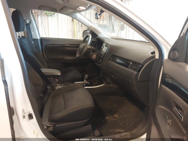 45956757 :رقم المزاد ، JA4AD2A37KZ008215 vin ، 2019 Mitsubishi Outlander Es مزاد بيع