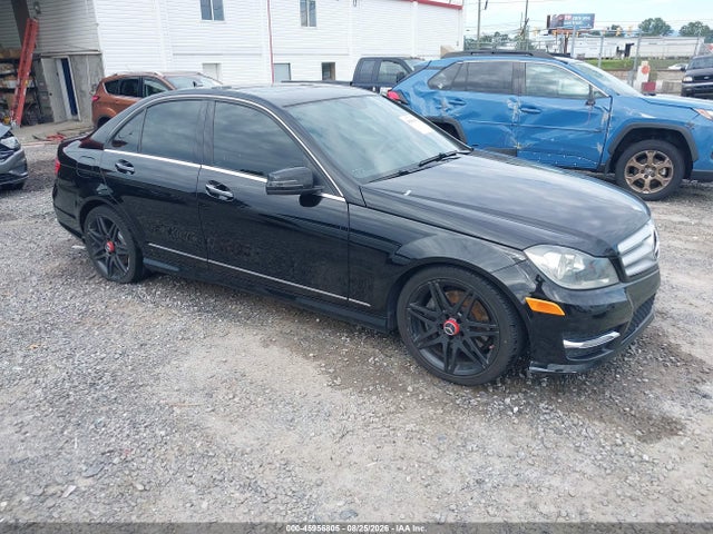 Продажа на аукционе авто 2013 Mercedes-benz C 300 Sport 4matic, vin: WDDGF8AB4DA824004, номер лота: 45956805