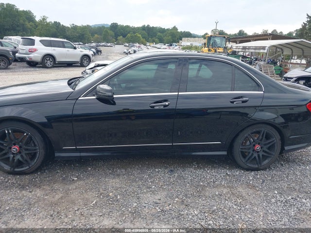 Продаж на аукціоні авто 2013 Mercedes-benz C 300 Sport 4matic, vin: WDDGF8AB4DA824004, номер лоту: 45956805
