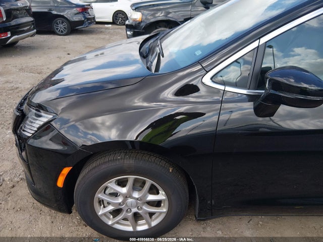 45956830 :رقم المزاد ، 2C4RC1BG9VR585463 vin ، 2027 Chrysler Pacifica مزاد بيع