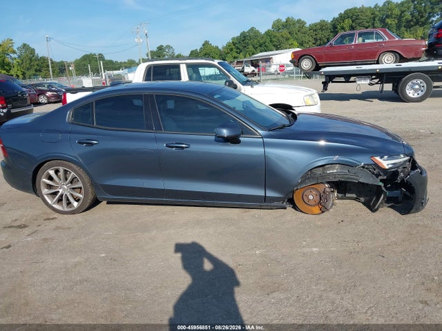 Продаж на аукціоні авто 2020 Volvo S60 T6 Momentum, vin: 7JRA22TK2LG065095, номер лоту: 45956851
