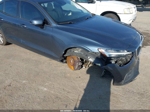 Продаж на аукціоні авто 2020 Volvo S60 T6 Momentum, vin: 7JRA22TK2LG065095, номер лоту: 45956851